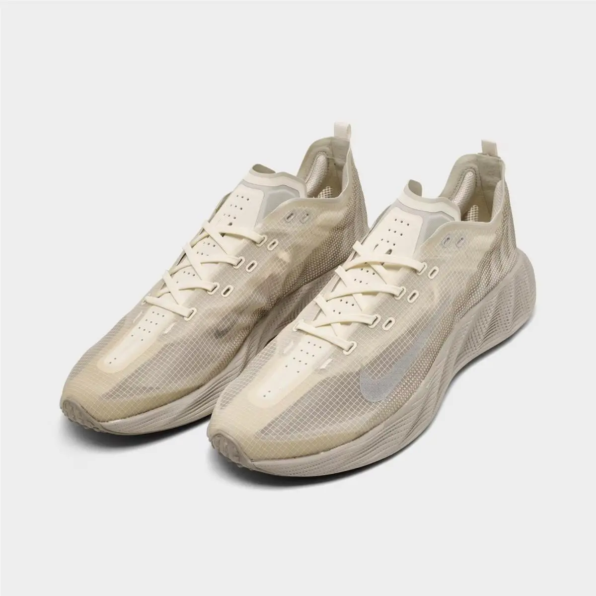 Nike shoes - HM9697 101 - Pale Ivory/Cream II/Light Bone/Metallic Silver 1