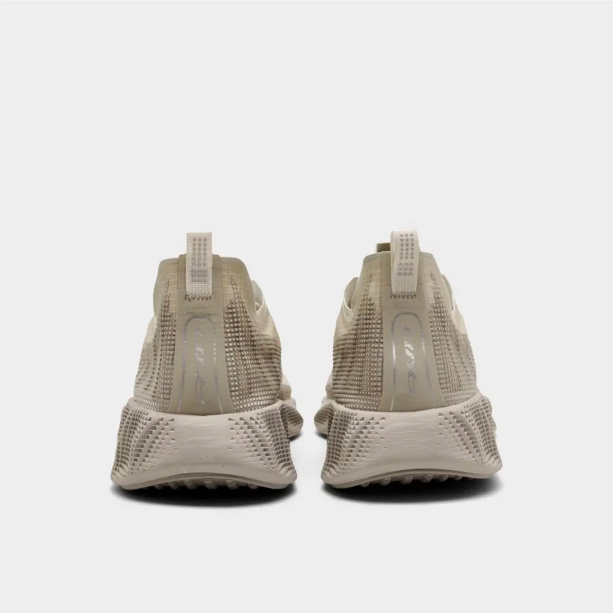 Nike shoes - HM9697 101 - Pale Ivory/Cream II/Light Bone/Metallic Silver 2