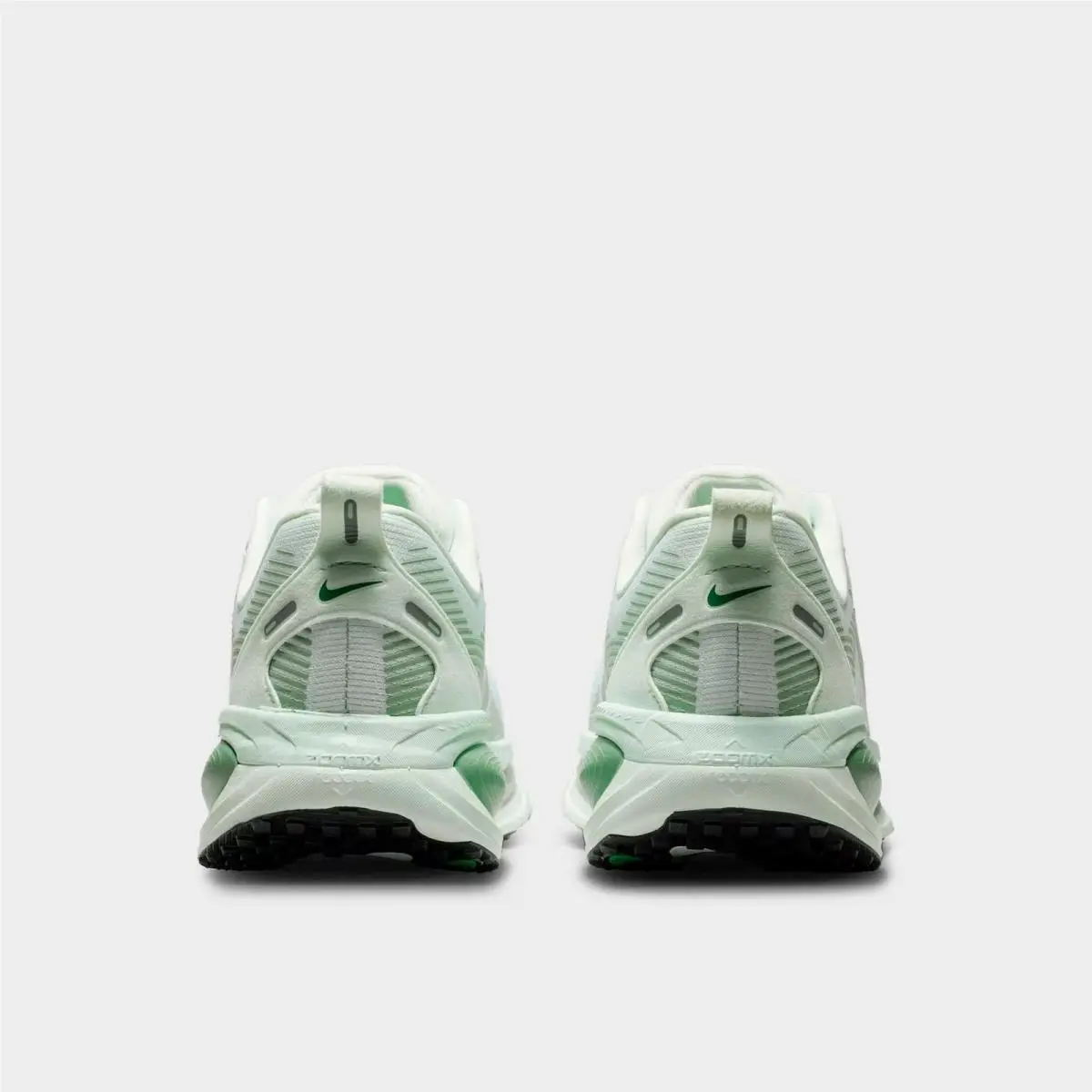 Nike shoes - HM6804 300 - Barely Green/Steam/Light Silver/Metallic Silver 6