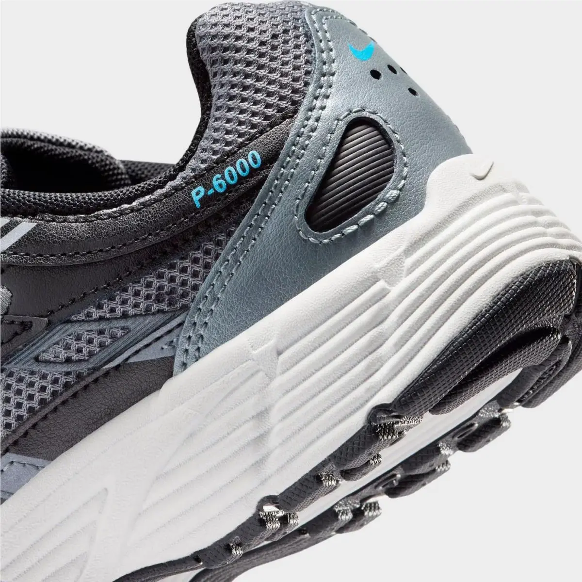 Nike shoes - HV5064 015 - Smoke Grey/Black/Platinum Tint/Dutch Blue 4