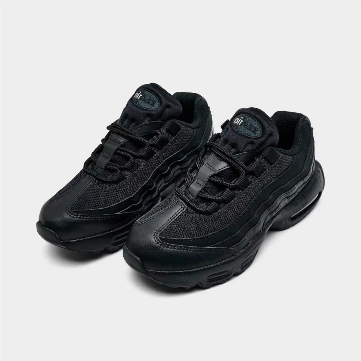 Nike shoes - HQ6364 001 - Black/Black/Black 5