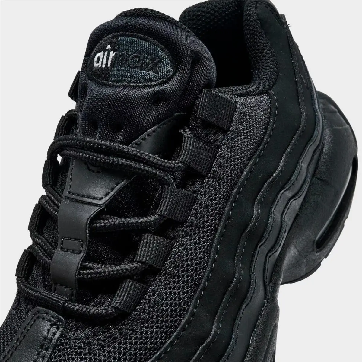 Nike shoes - HQ6364 001 - Black/Black/Black 0
