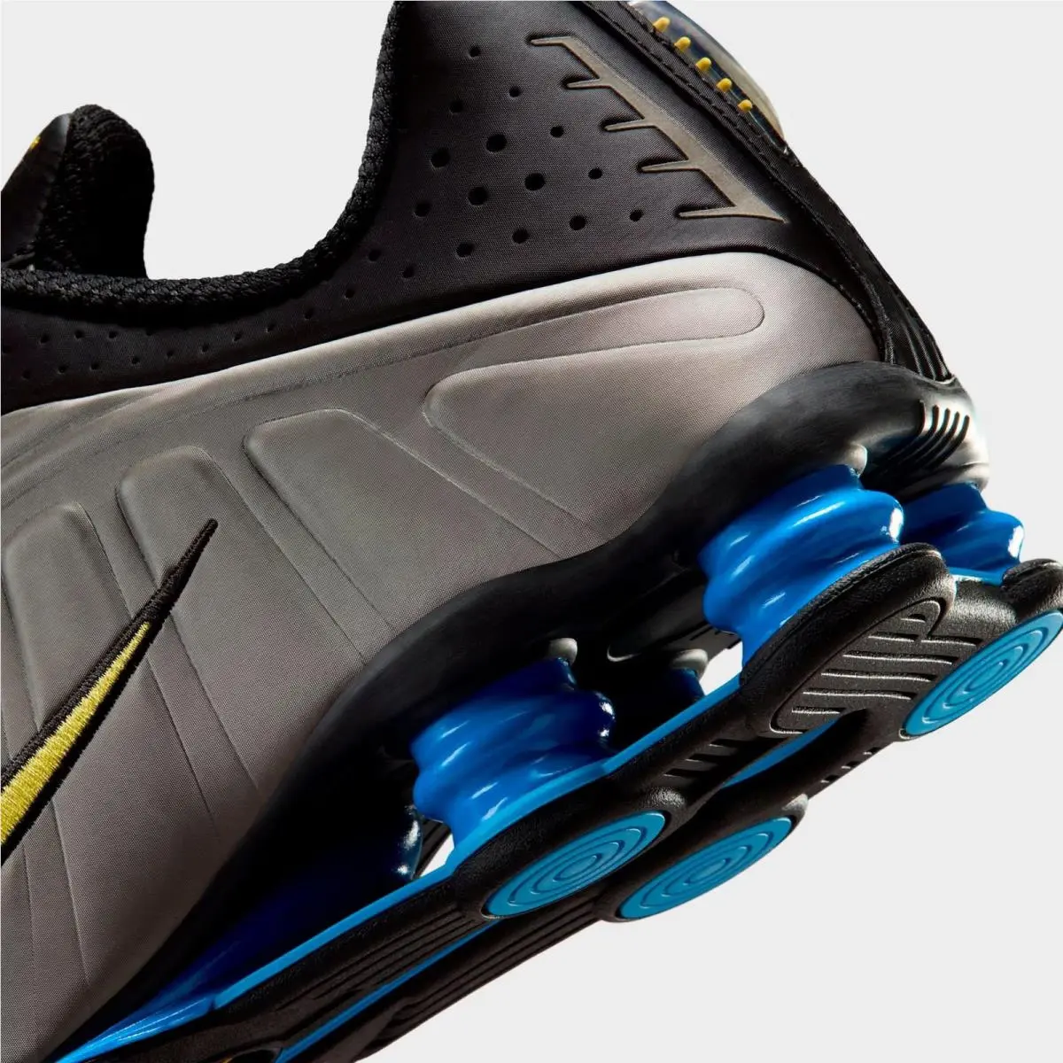 Nike shoes - IO8134 001 - Black/Metallic Pewter/Light Photo Blue/Canary 4