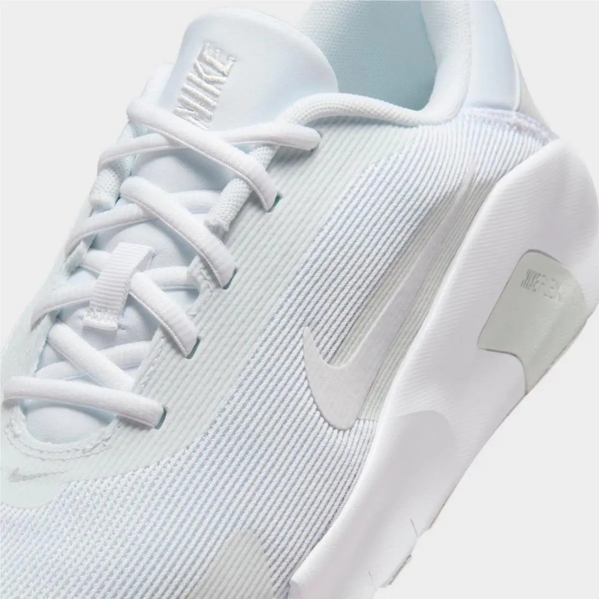 Nike shoes - HV9972 100 - White/Photon Dust/White 4