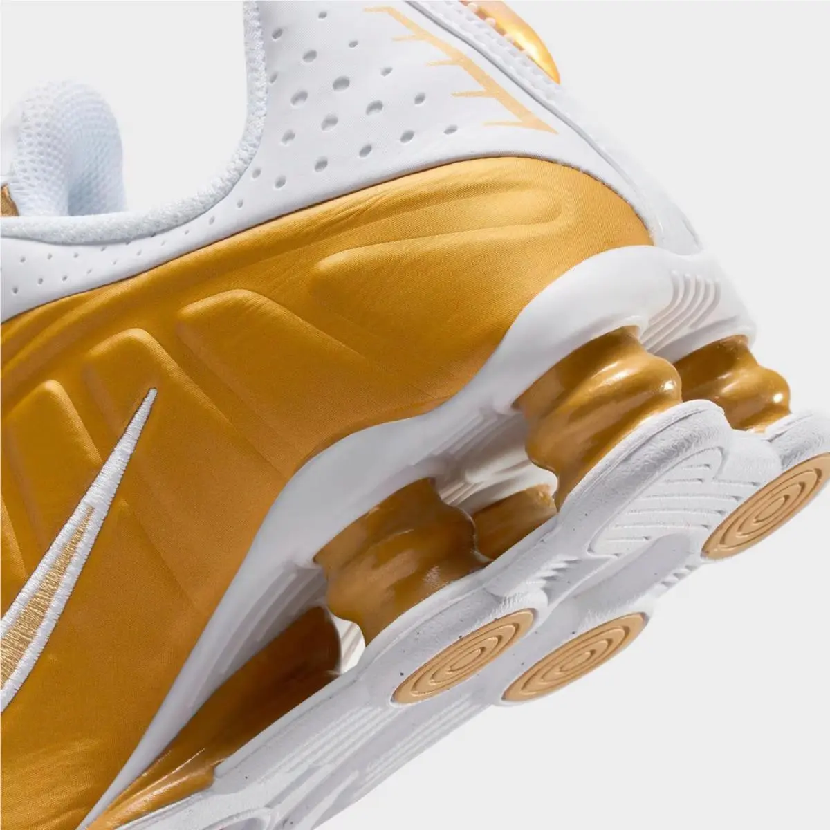 Nike shoes - CW2626 700 - Metallic Gold/Metallic Gold/White 0
