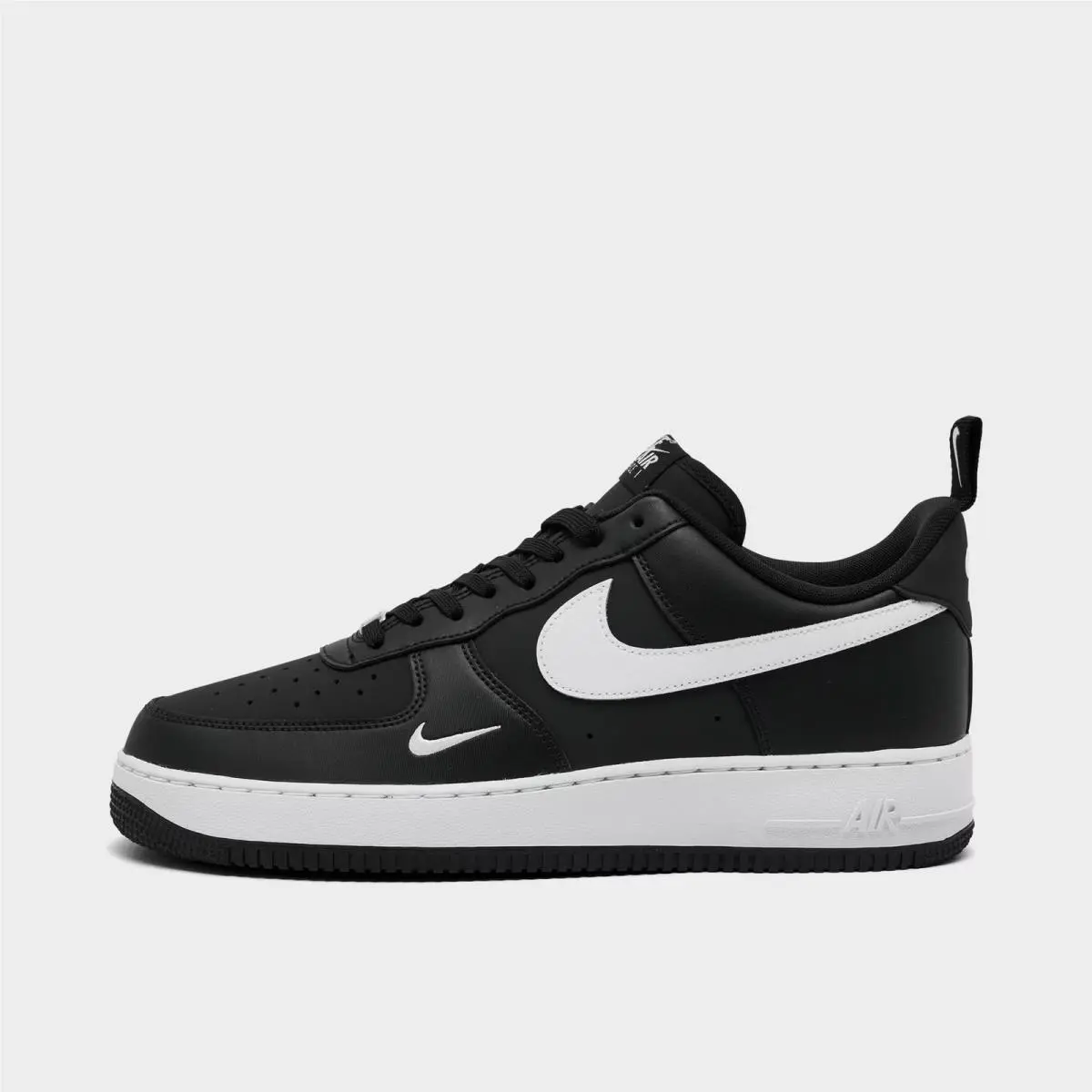 Nike shoes - IR5599 001 - Black/White/Black 3