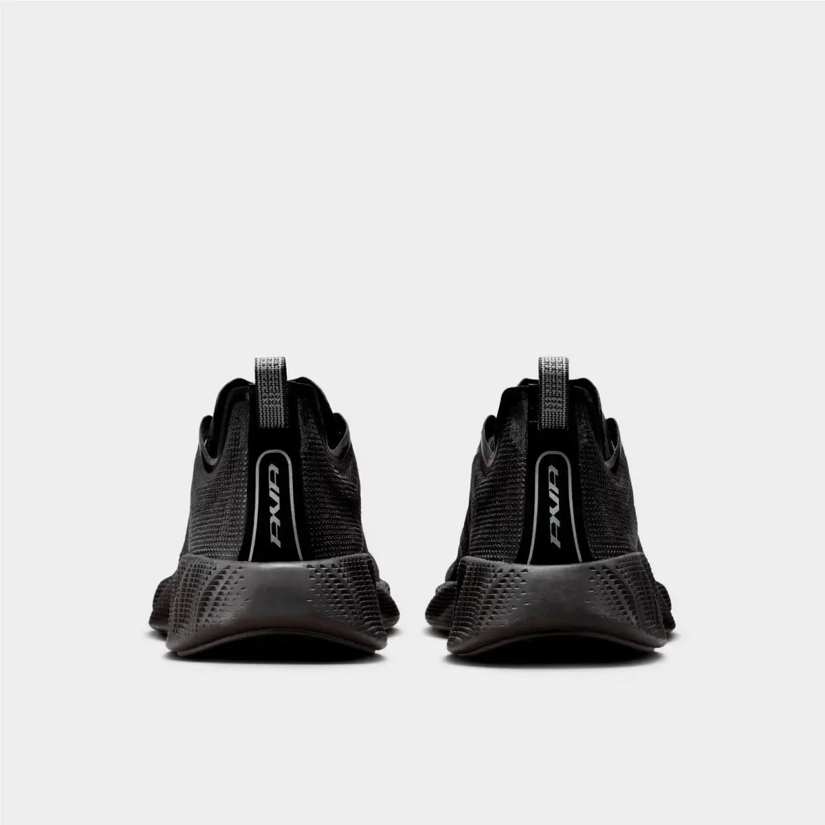 Nike shoes - HM9697 002 - Black/Anthracite/Dark Grey/Smoke Grey 2