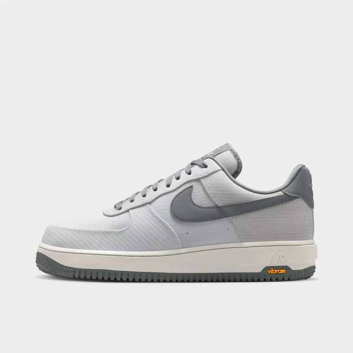 Nike shoes - IH1943 100 - Summit White/Light Bone/Speed Yellow/Smoke Grey 3