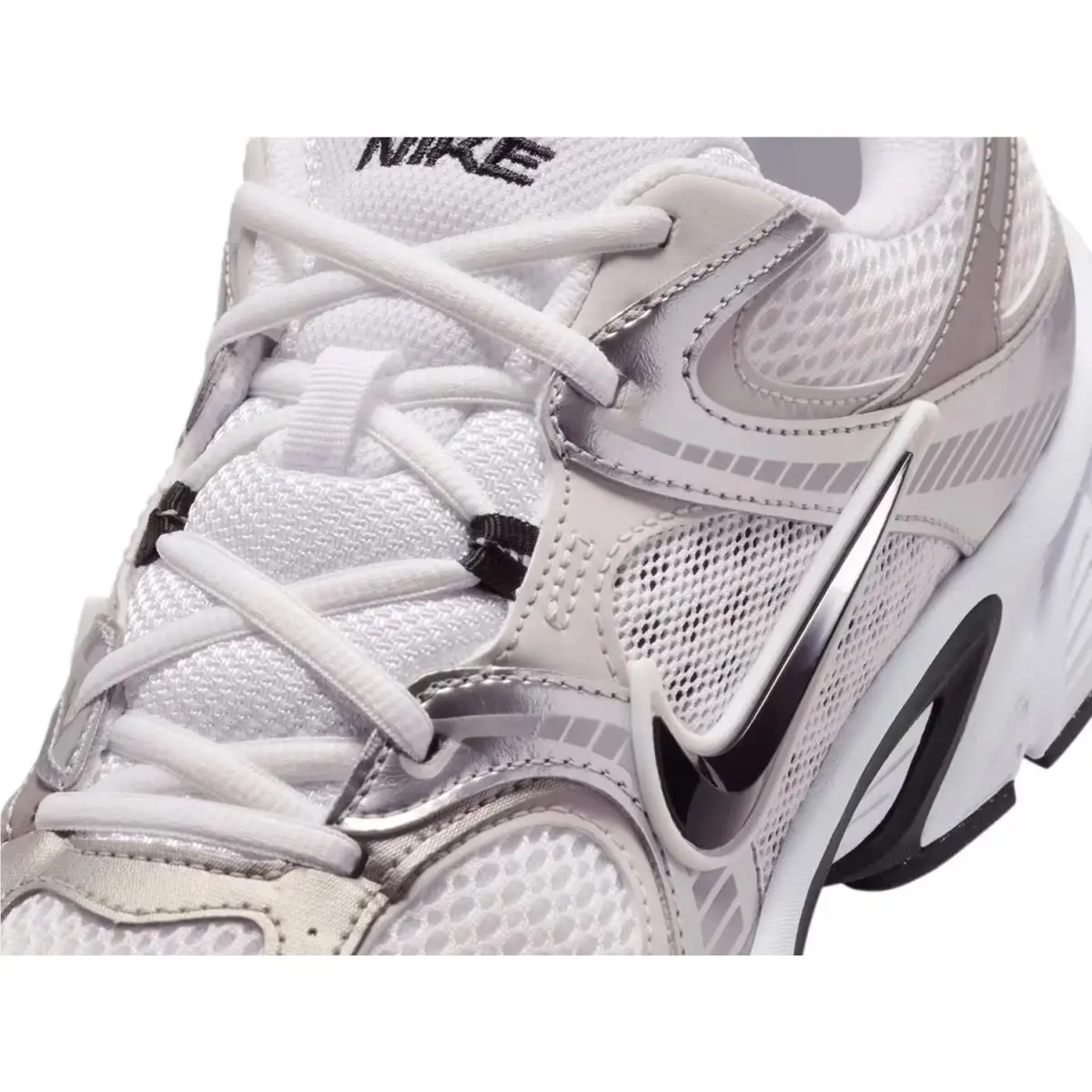 Nike shoes - White/Black 15