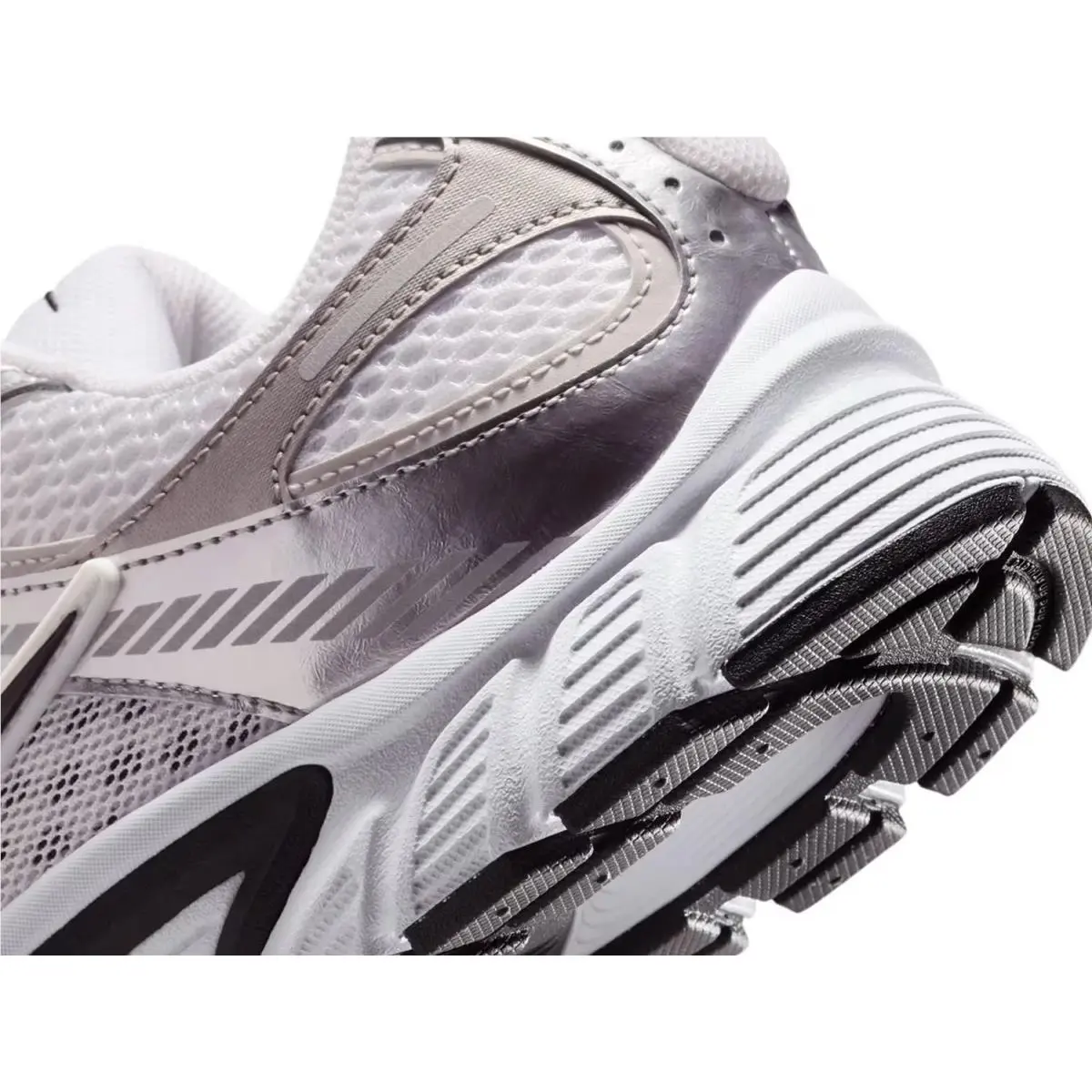 Nike shoes - White/Black 7
