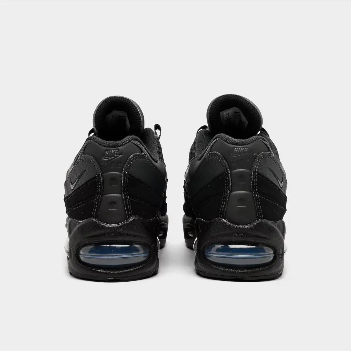 Nike shoes - IQ0318 010 - Black/Metallic Silver 2