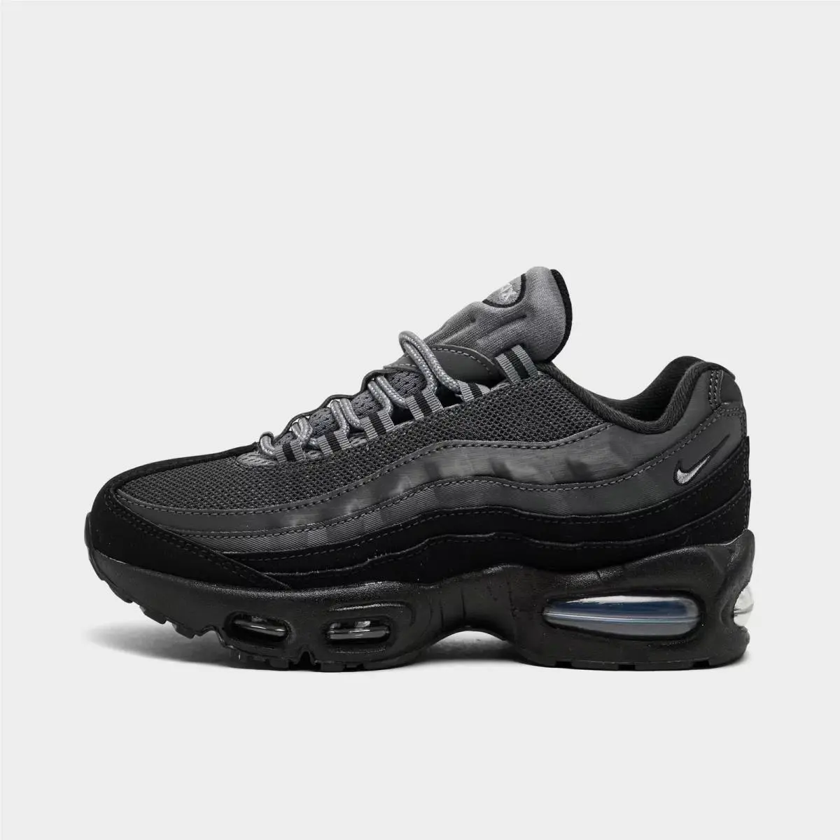 Nike shoes - IQ0318 010 - Black/Metallic Silver 3