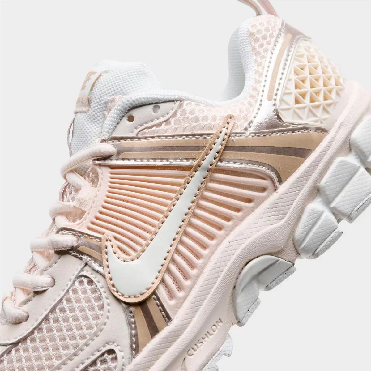 Nike shoes - HF6998 110 - Chalk/Sail 0