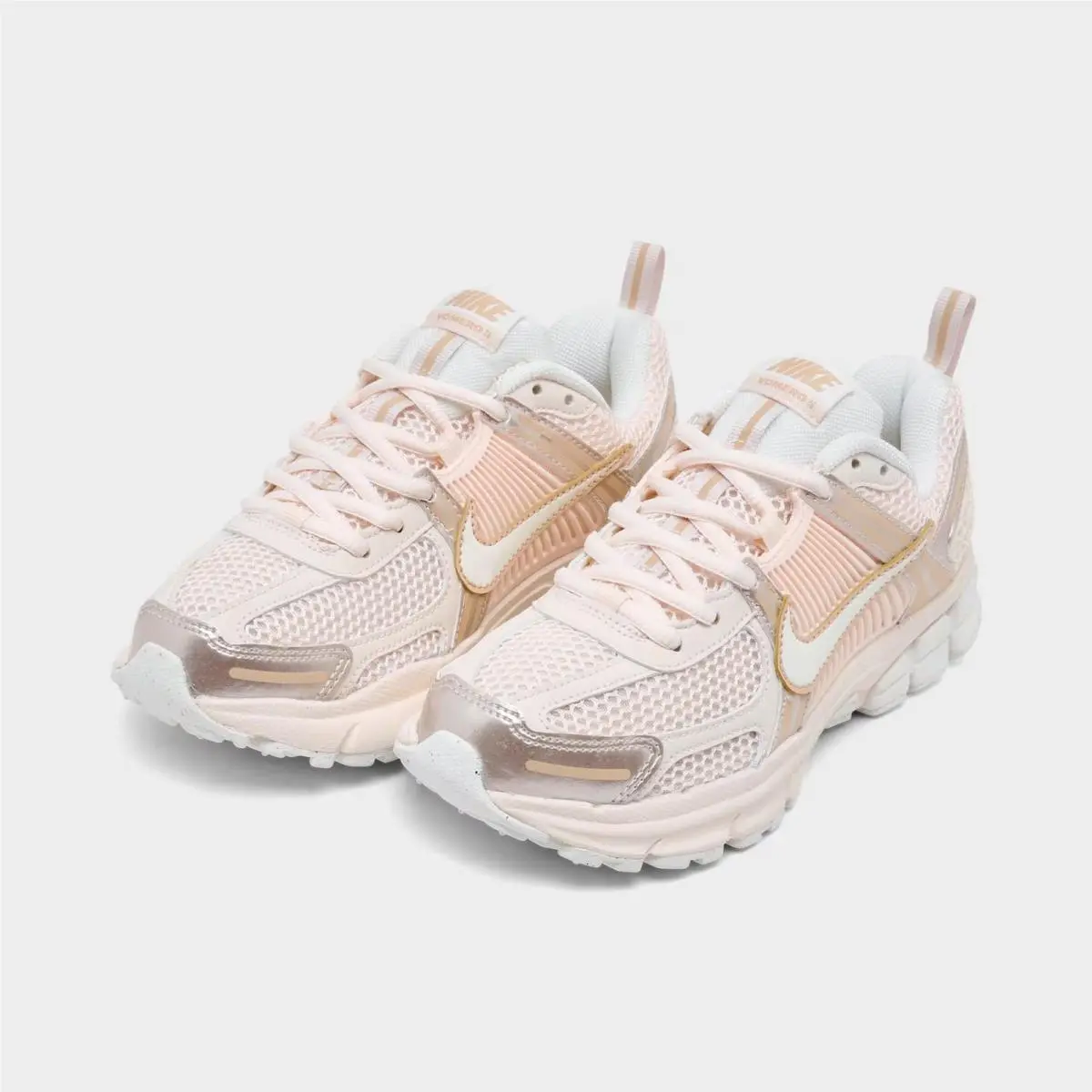 Nike shoes - HF6998 110 - Chalk/Sail 1