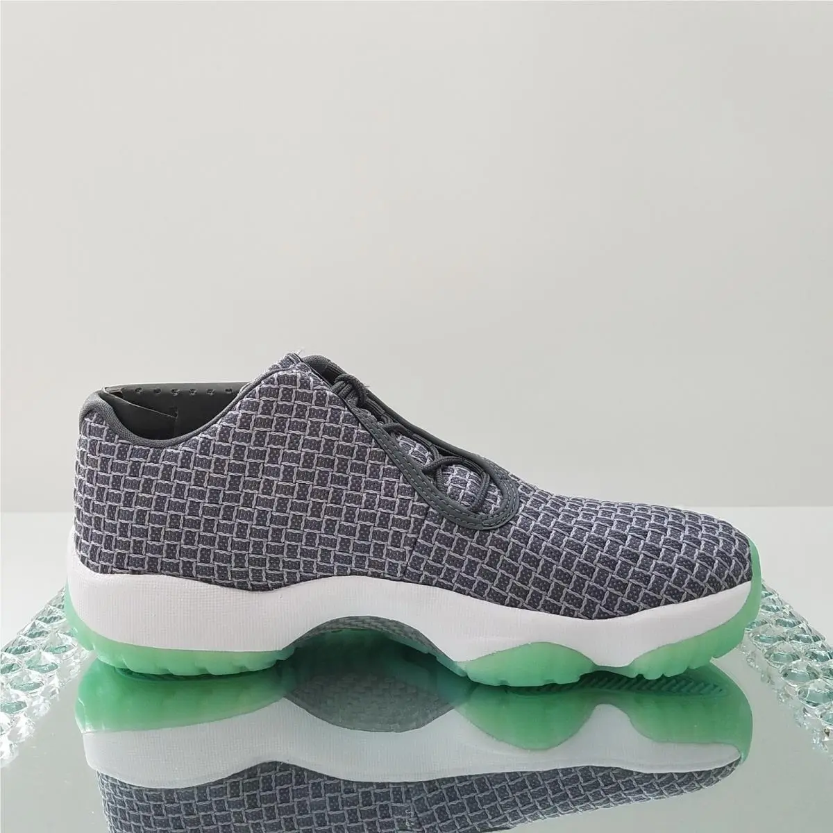 Nike shoes - Air Jordan Future Low - Air Future Low - 718948-006 - Grey 0
