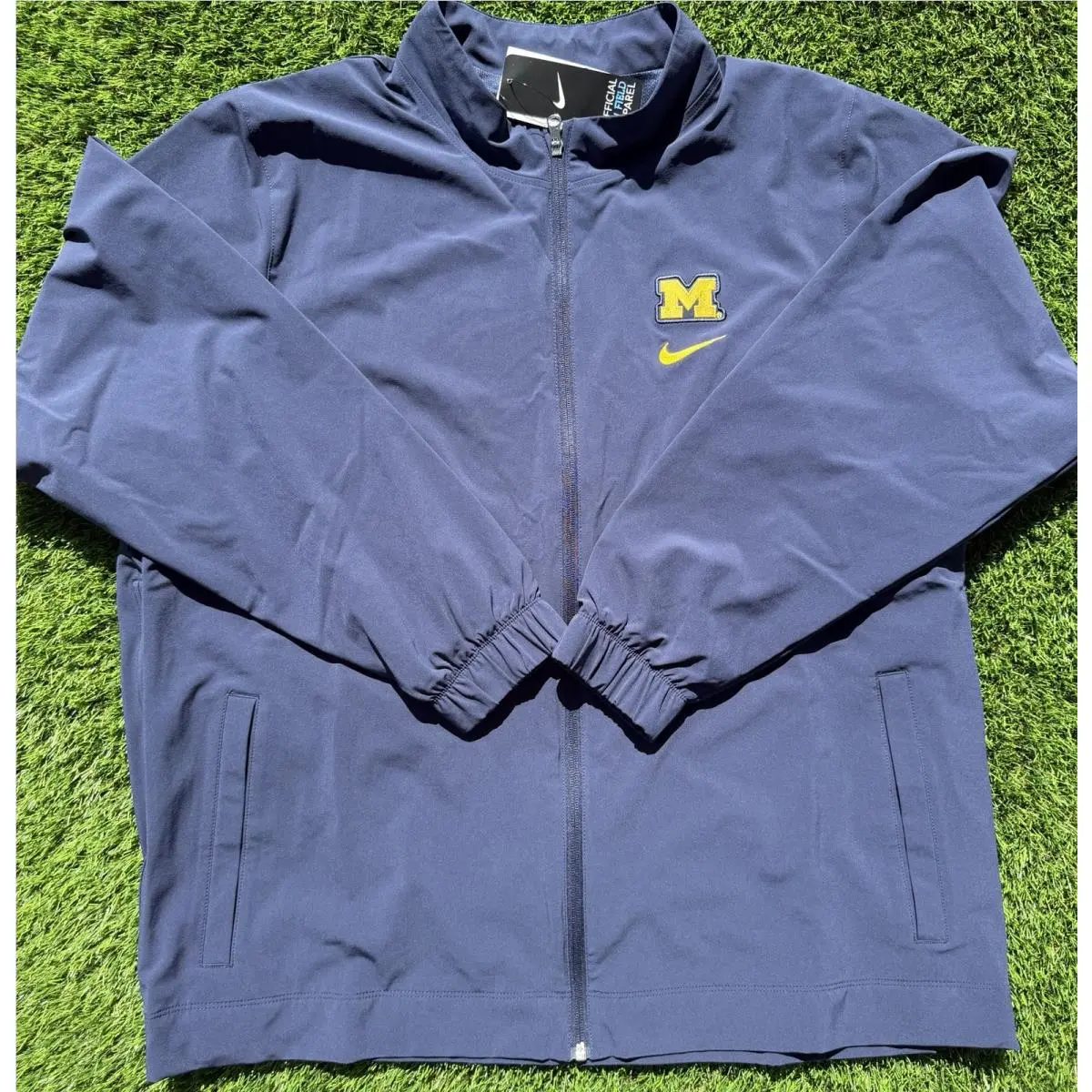 Nike clothing - Nike Michigan Wolverines Sideline Jacket PE - DZ8236-419 - Maize & Blue 1