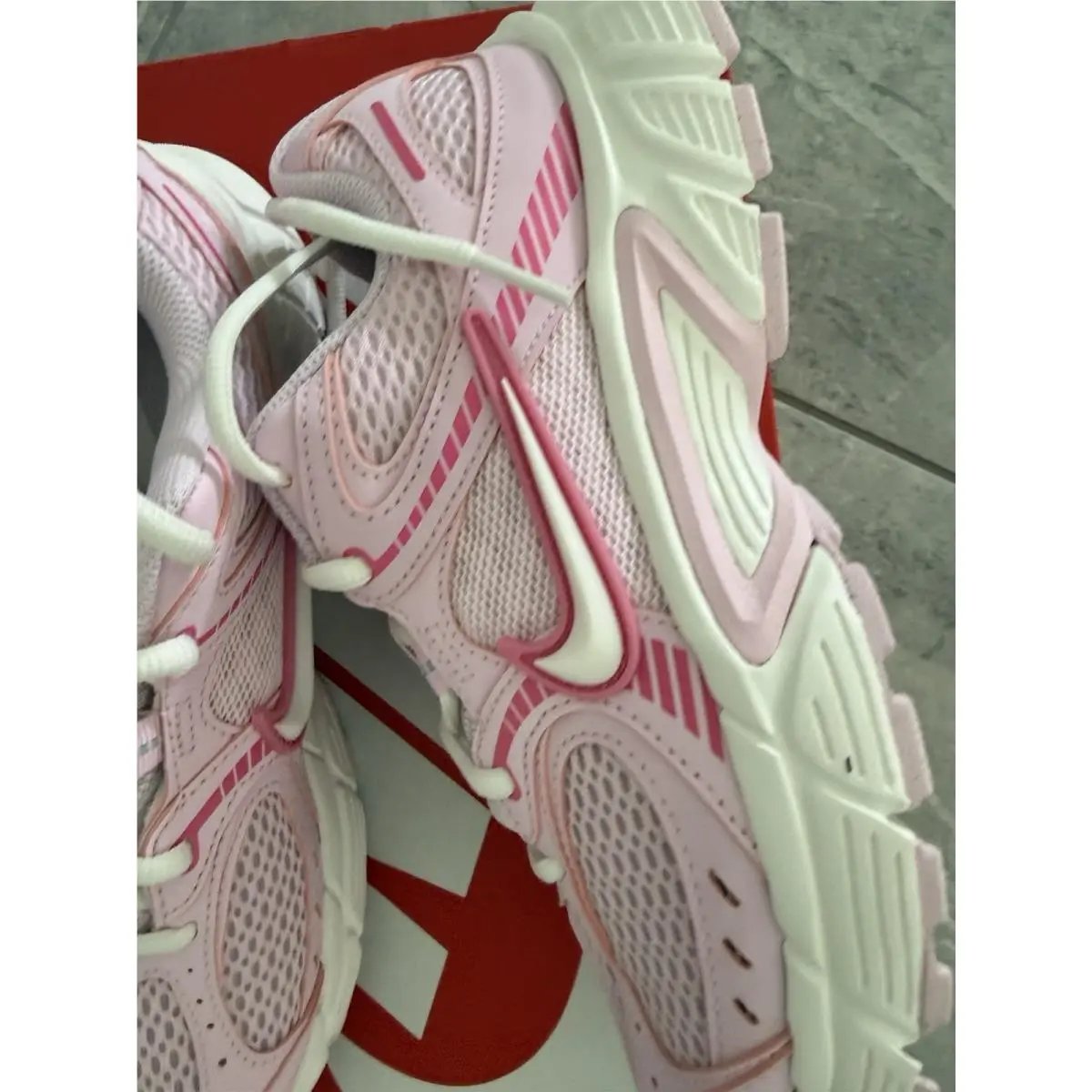 Nike shoes - NIKE V5 - IQ9408 - Pink (UPC: 198728480720) 3