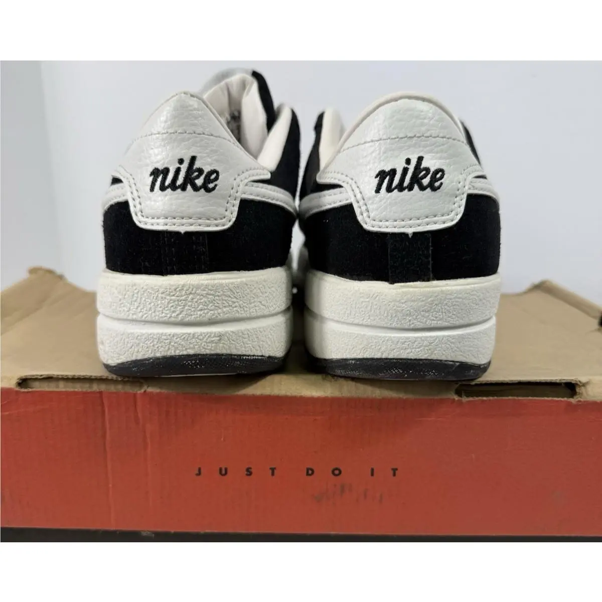 Nike shoes - The Fortnight Suede - The Fortnight Suede - 830228-013 - Black, Manufacturer: Black/White 4
