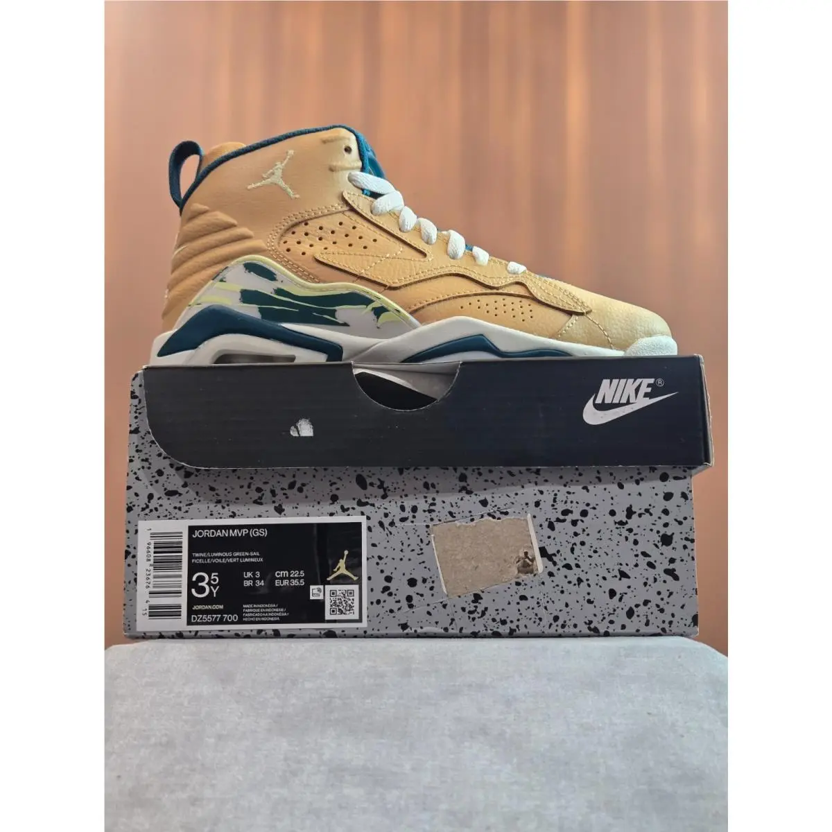 Nike shoes - Jordan MVP - MVP - DZ5577-700 - Beige 5
