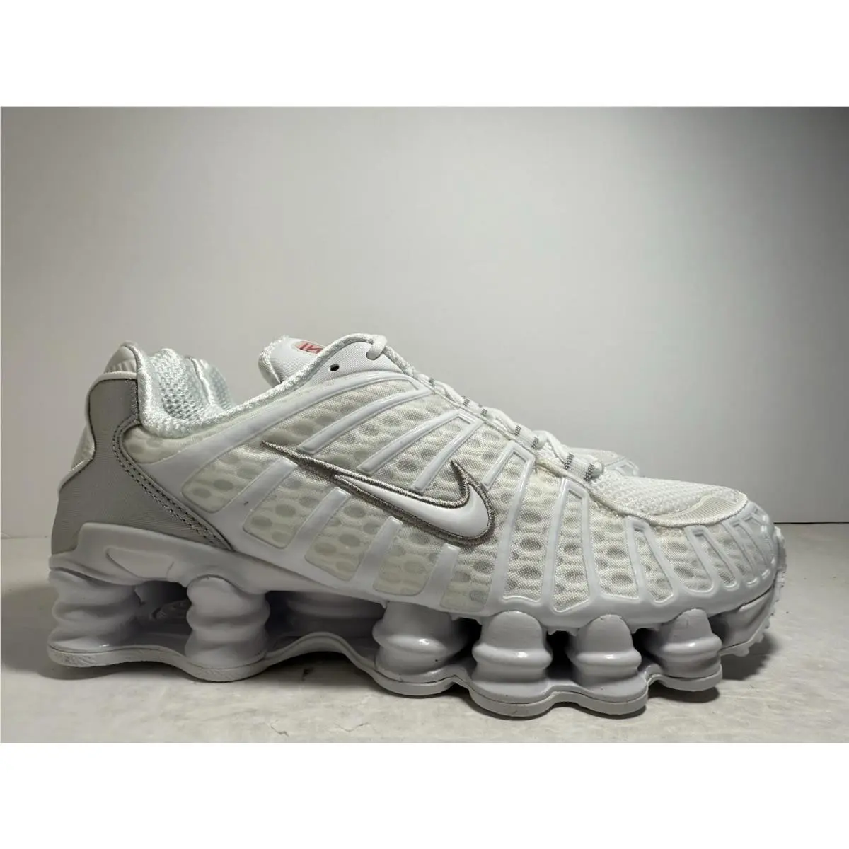Nike shoes - Nike Shox - Shox - AR3566 100 - White (UPC: 00192499000224) 0