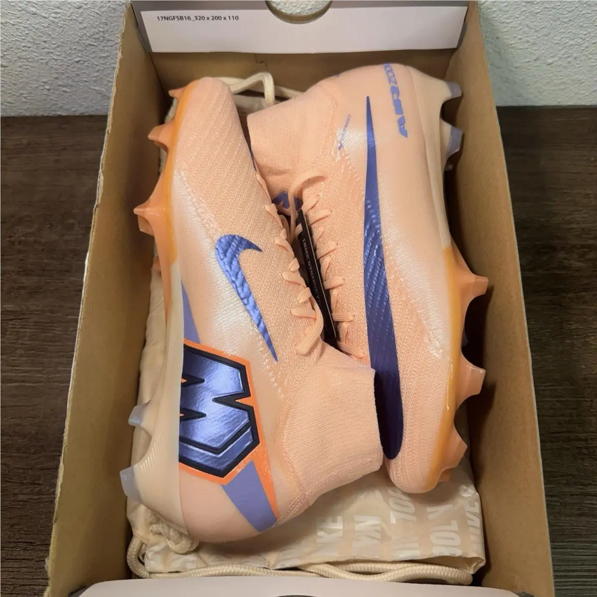 Nike shoes - Nike Superfly - Superfly - IO8215-850 - Mango 1