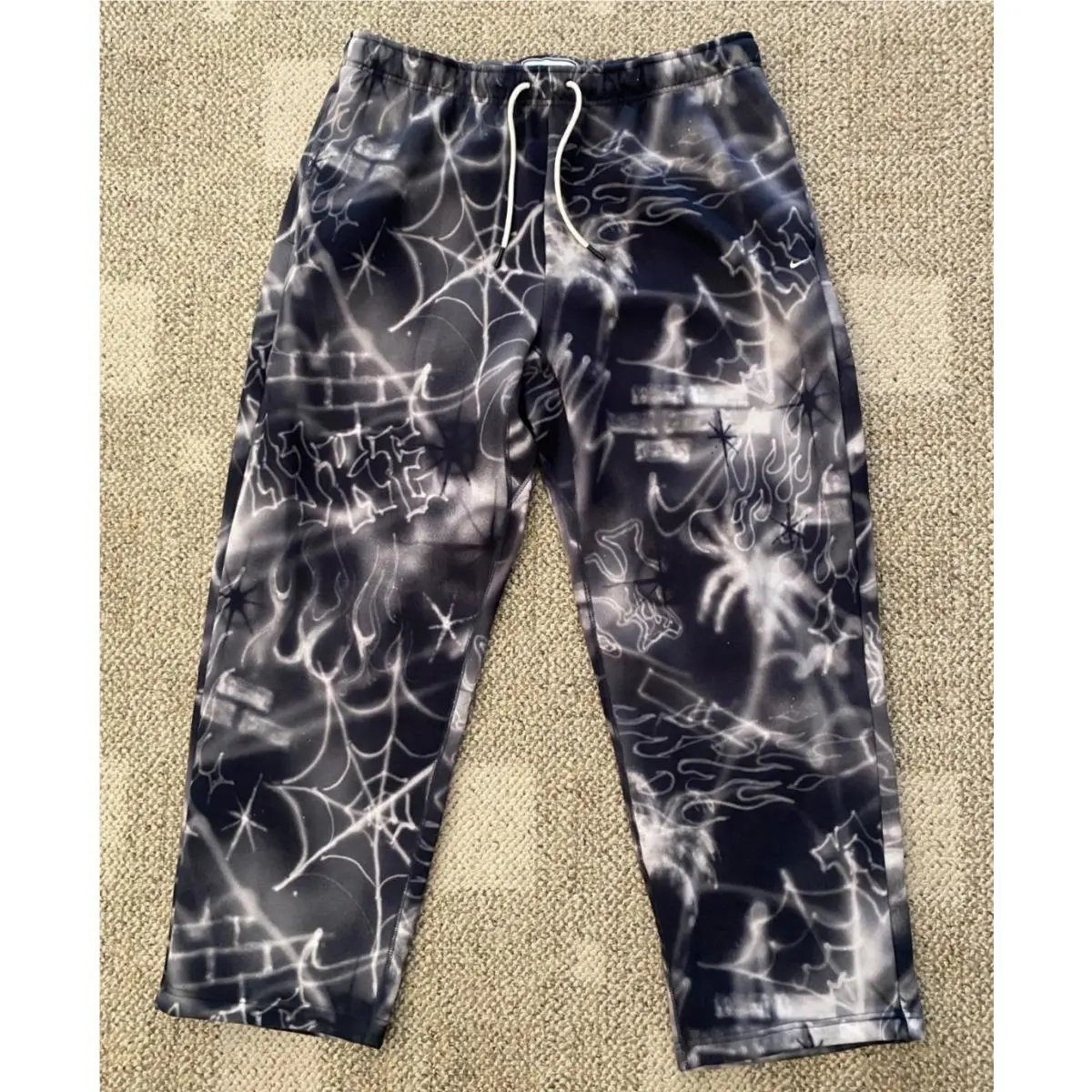 Nike Standard Issue Pants Brushed Open Hem Basketball IF1585-010 Mens Size XL