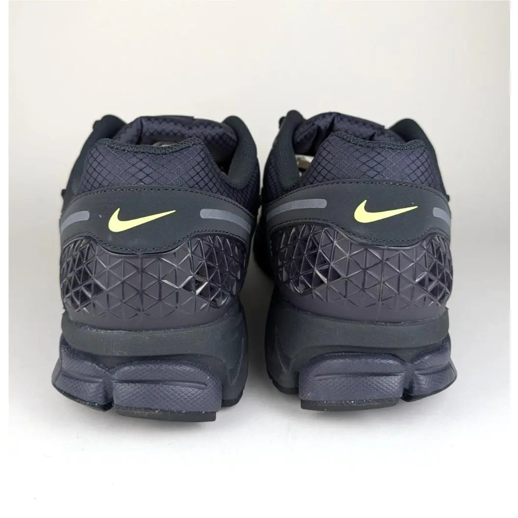 Nike shoes - Nike Zoom Vomero - Zoom Vomero - IQ6589 002 - Black 2