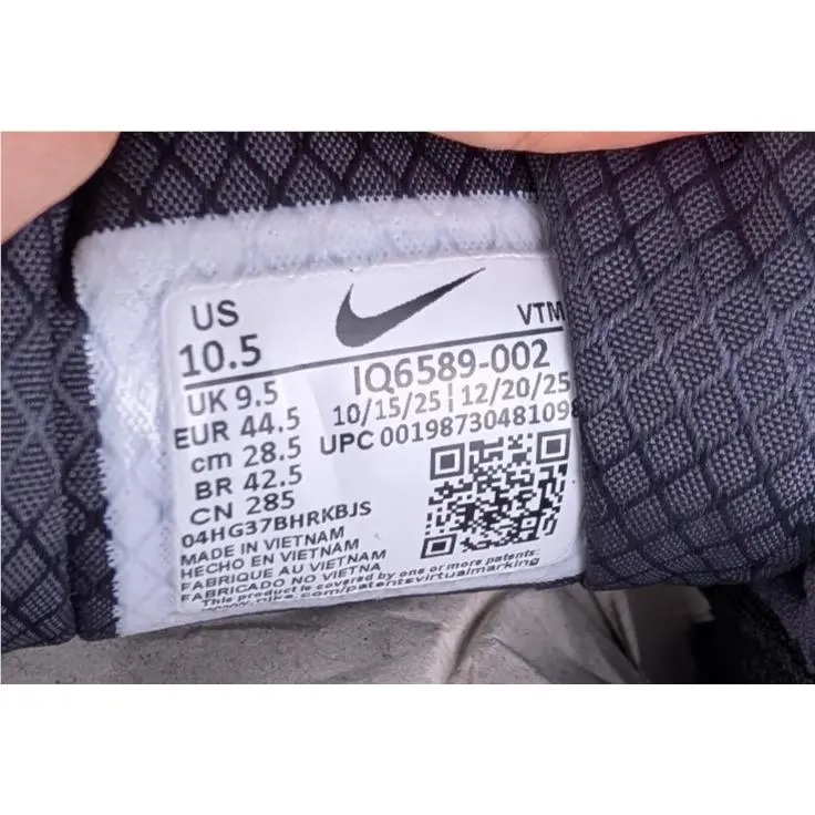 Nike shoes - Nike Zoom Vomero - Zoom Vomero - IQ6589 002 - Black 6