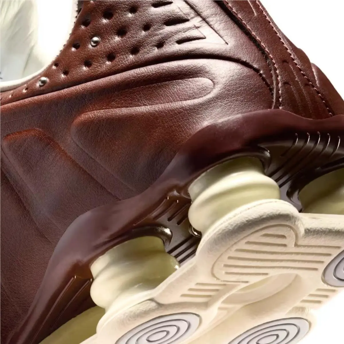 Nike shoes - Nike Shox - Shox - Red, Manufacturer: Dark Pony/Soft Pearl/Pure Platinum/Dark Pony 14
