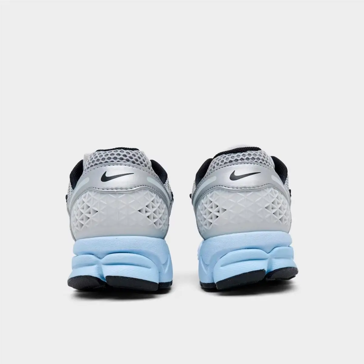 Nike shoes - IV2381 025 - Photon Dust/Hydrogen Blue/Cobalt Bliss/Metallic Silver 2