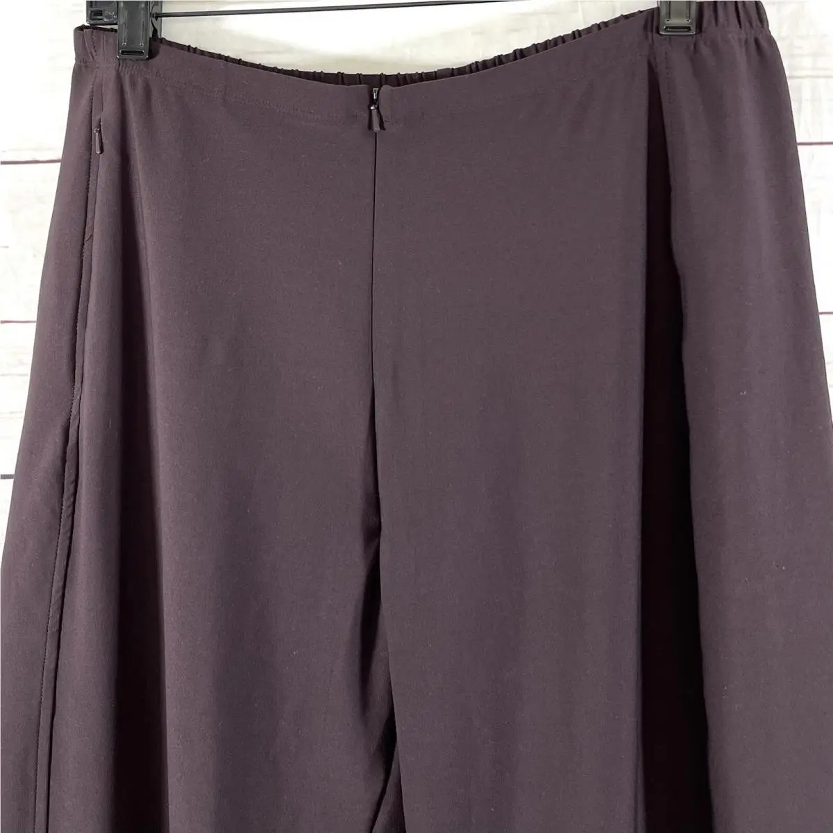 Nike clothing - Brown 2