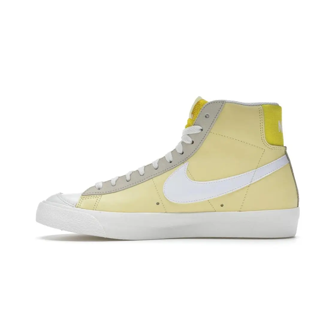 Nike shoes - Multicolor 1