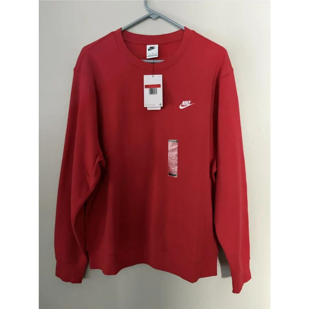 Nike clothing - Red And White (UPC: 0197863252650) 0
