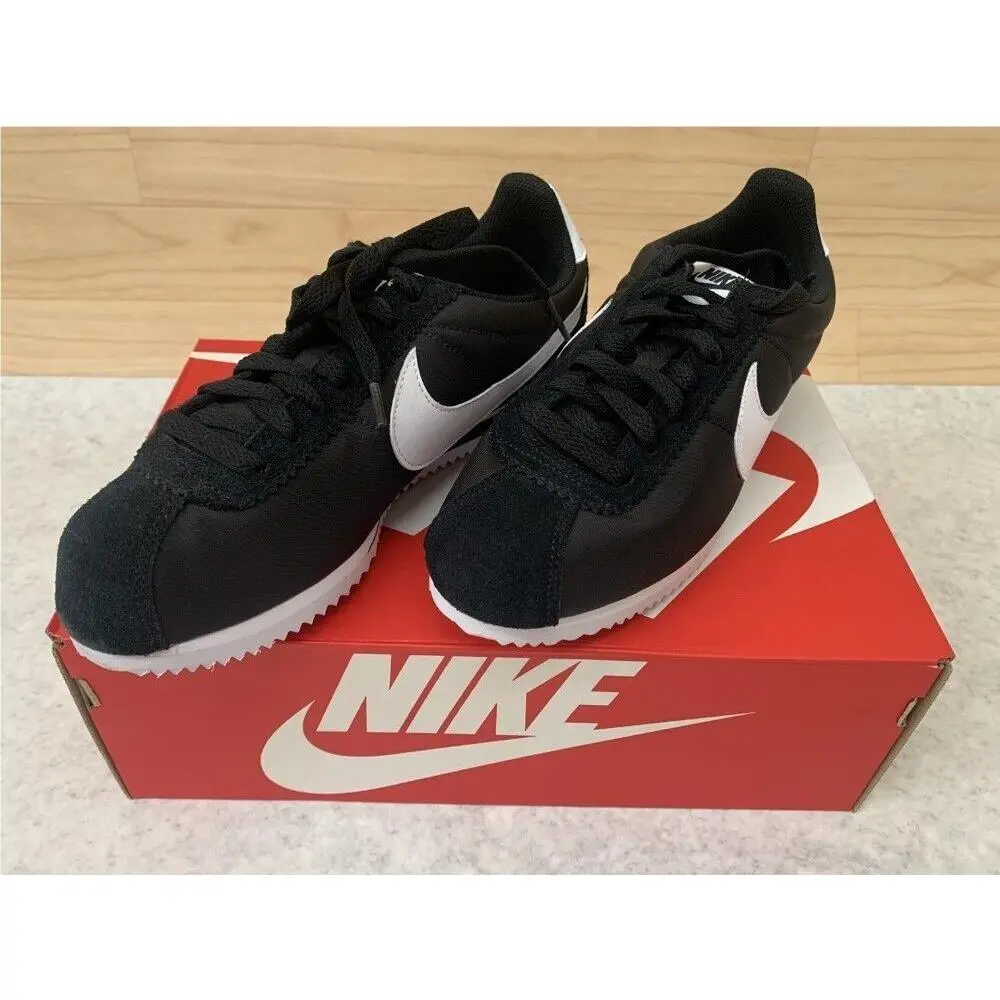 Nike Men`s Classic Cortez Nylon Sneaker in Black / White US7.5 UK6.5 807472011