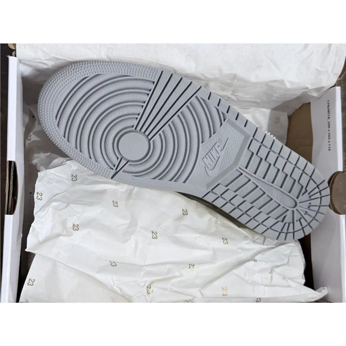 Nike shoes - Air Jordan 1 - Air - IH7323-100 - Sail/Off Noir/Light Smoke Grey/Soft Pearl 4