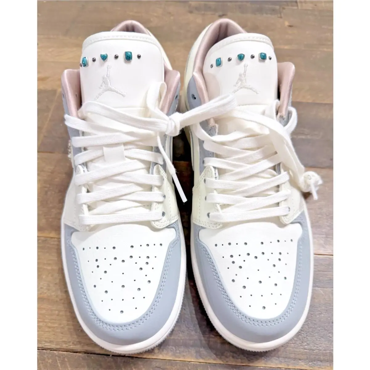 Nike shoes - Air Jordan 1 - Air - IH7323-100 - Sail/Off Noir/Light Smoke Grey/Soft Pearl 5