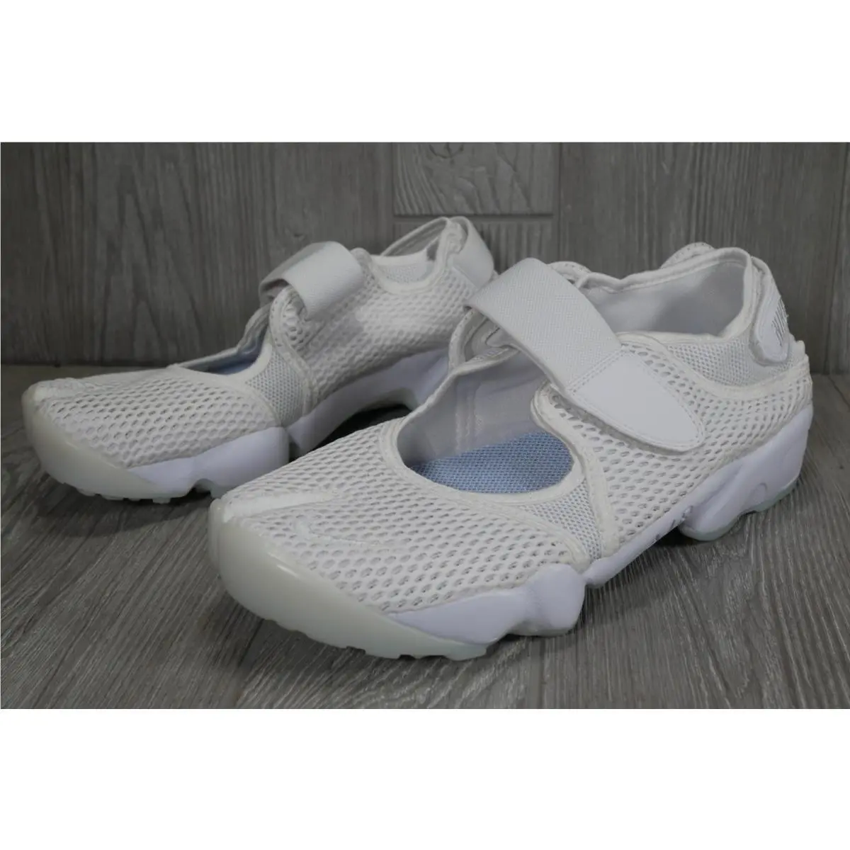 Nike shoes - 848386100 - 848386100 - White 0