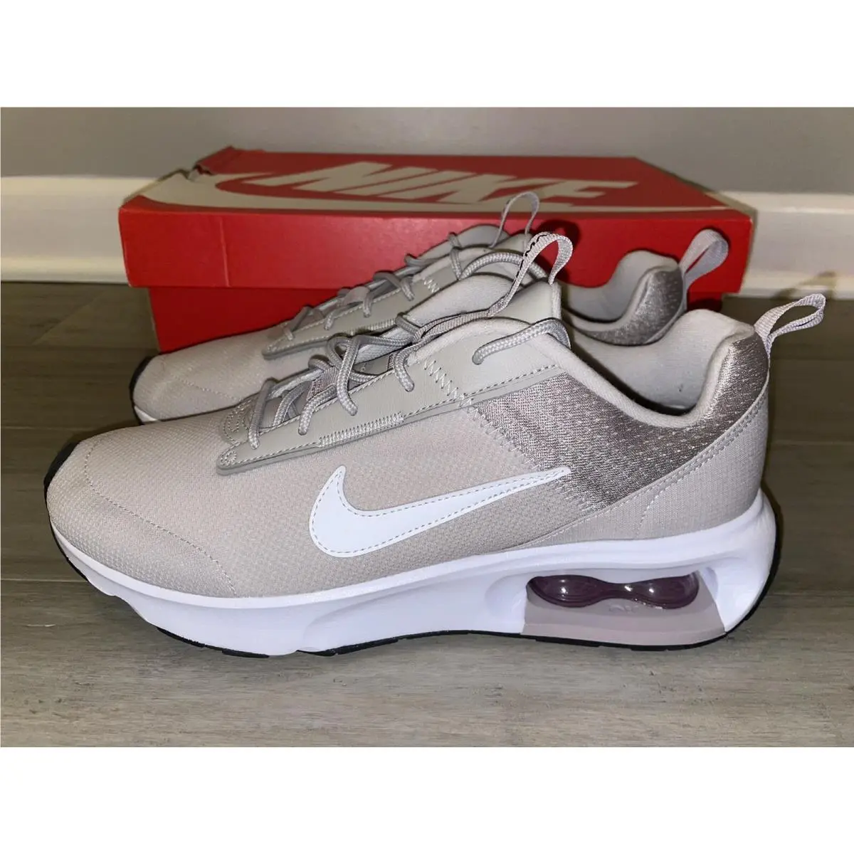 Nike Air Max Intrlk Lite DH0874-001 Women`s Size 11 Running Shoes Grey White