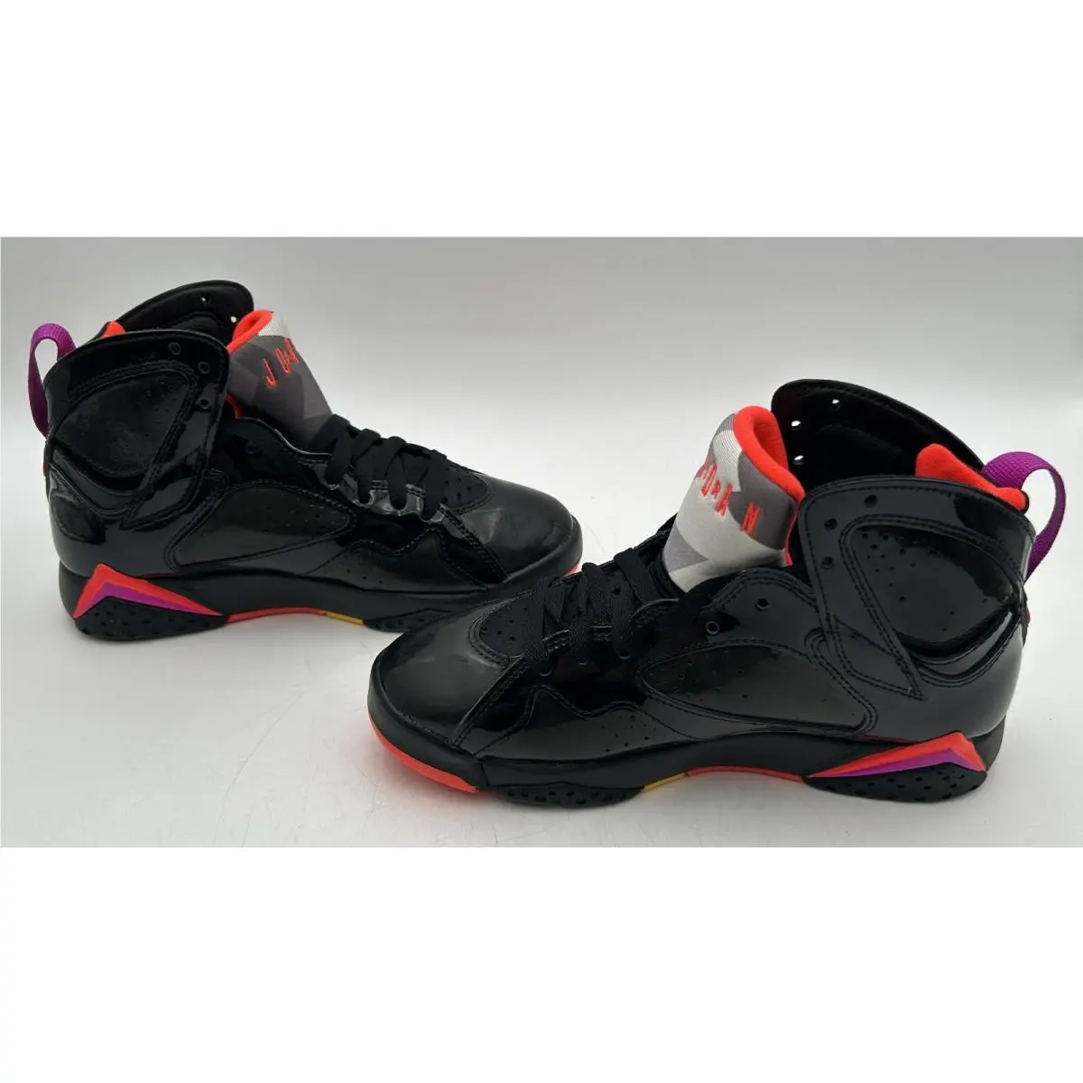 Nike shoes - Air Jordan 1 - Air - Retro - Black/Bright Crimson/Anthracite 4