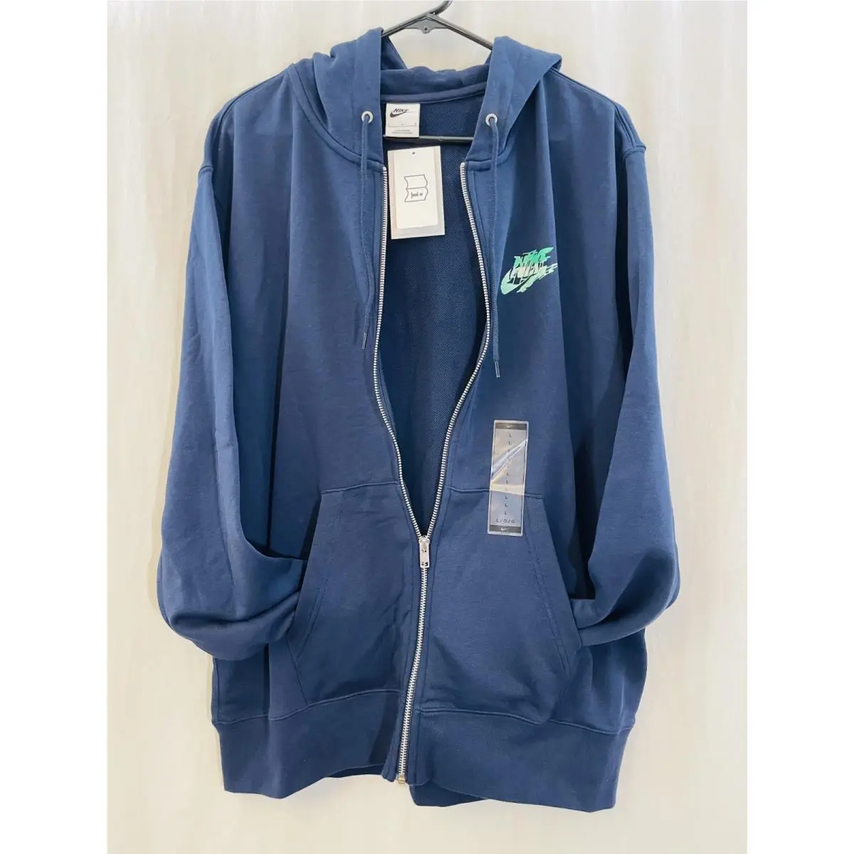 Nike clothing - Blue (UPC: 198481599066) 5