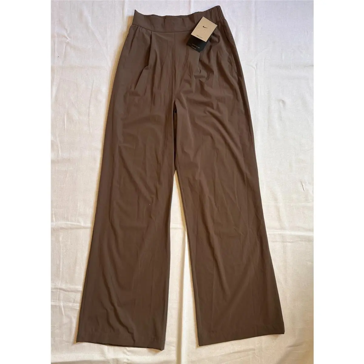 Nike clothing - Brown 4