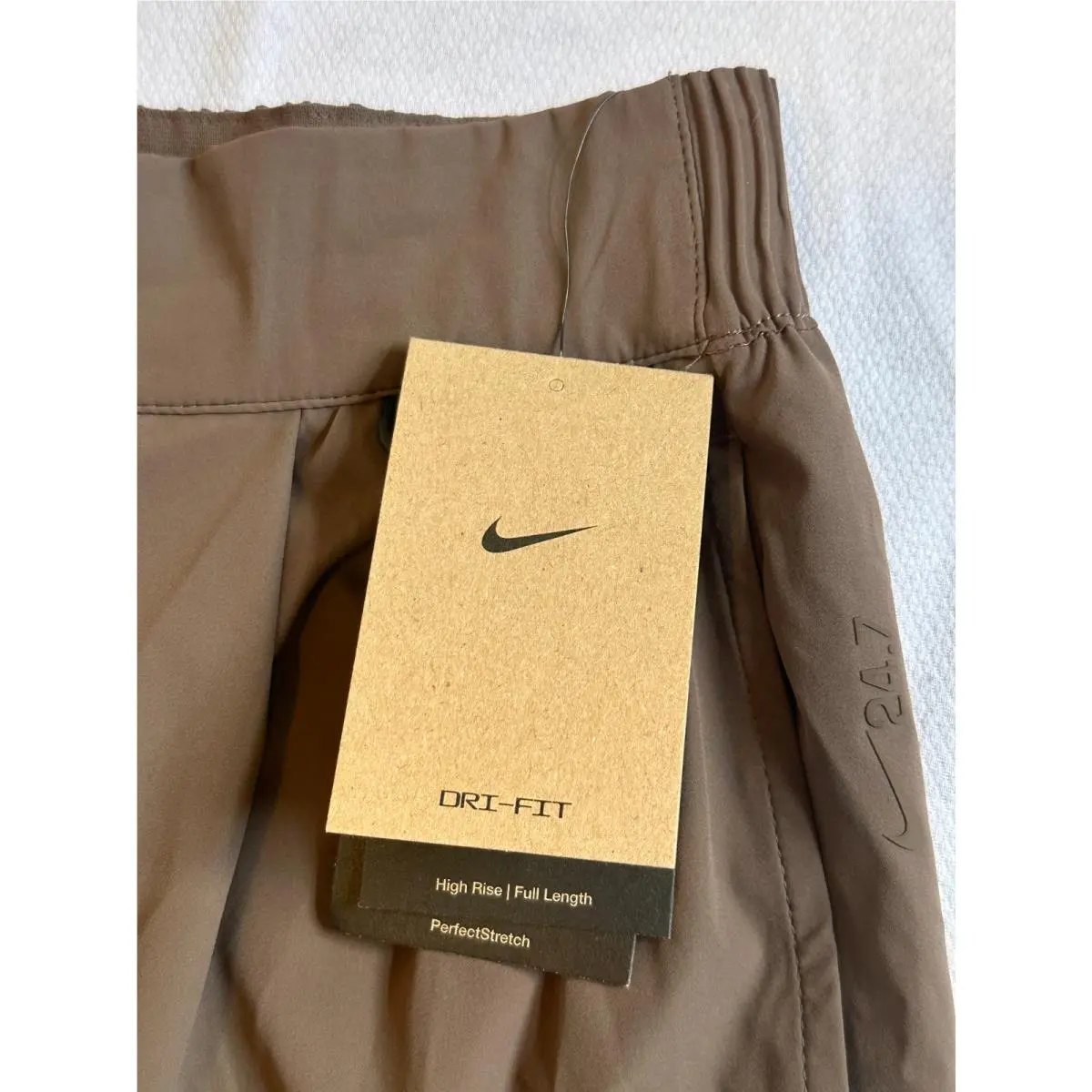 Nike clothing - Brown 7