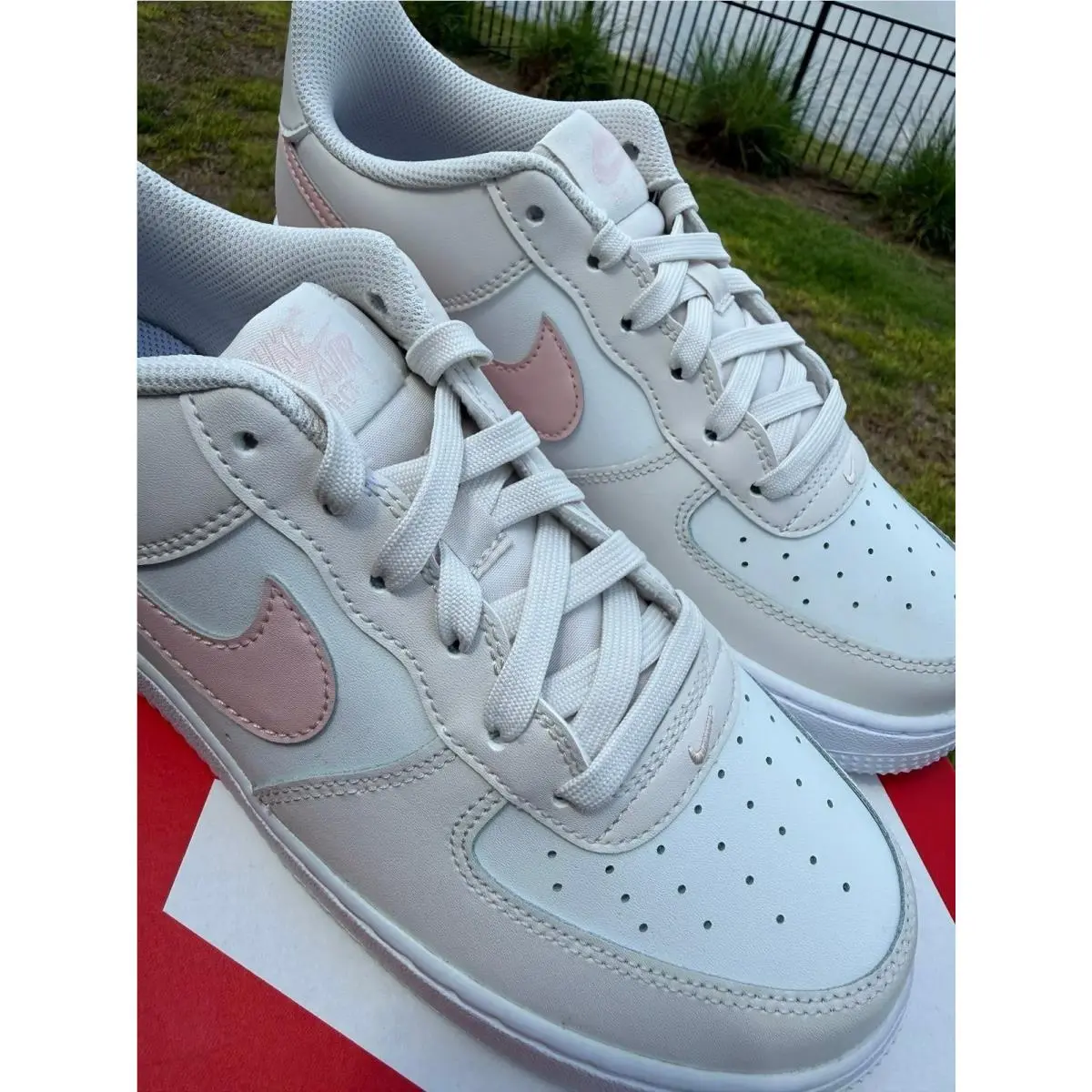 Nike shoes - Nike Essentialist - Essentialist - BEIGE / PINK 2