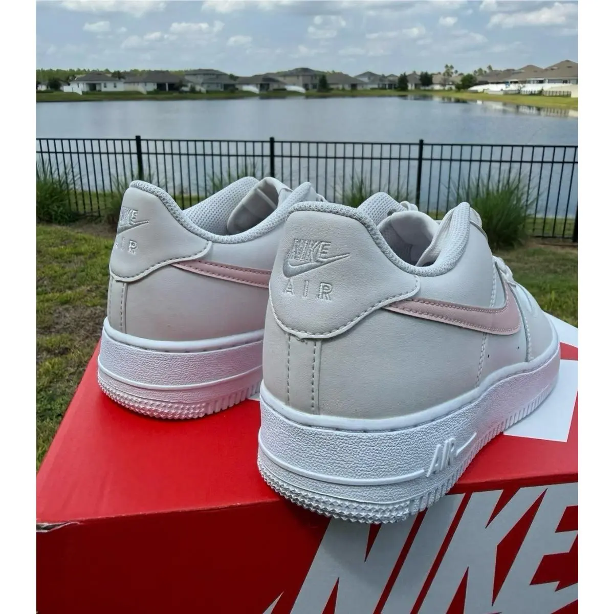 Nike shoes - Nike Essentialist - Essentialist - BEIGE / PINK 3