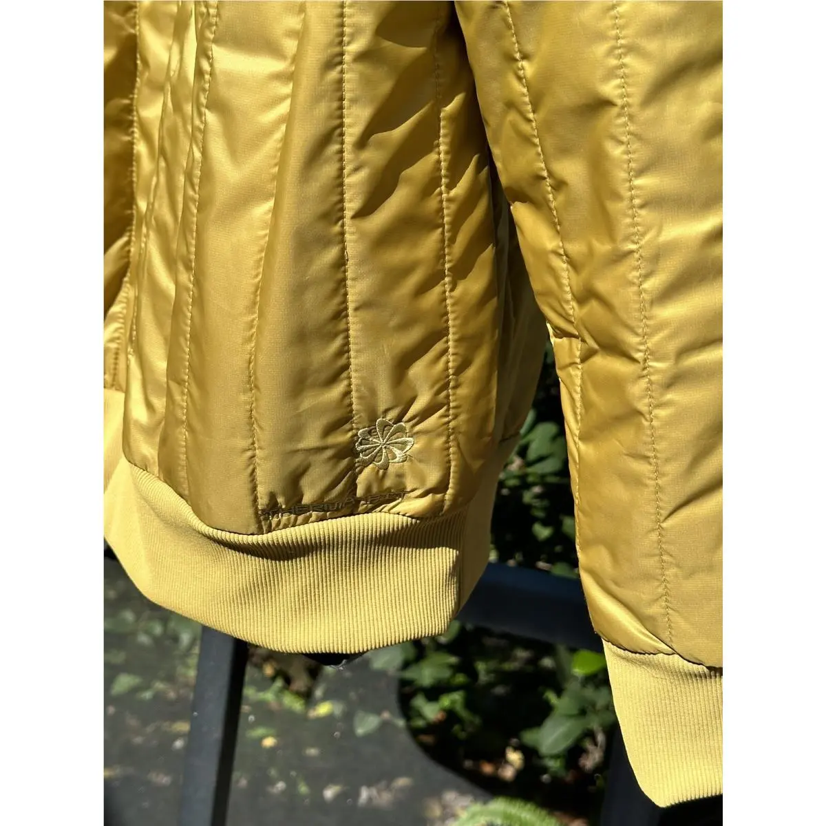 Nike clothing - Gold 8