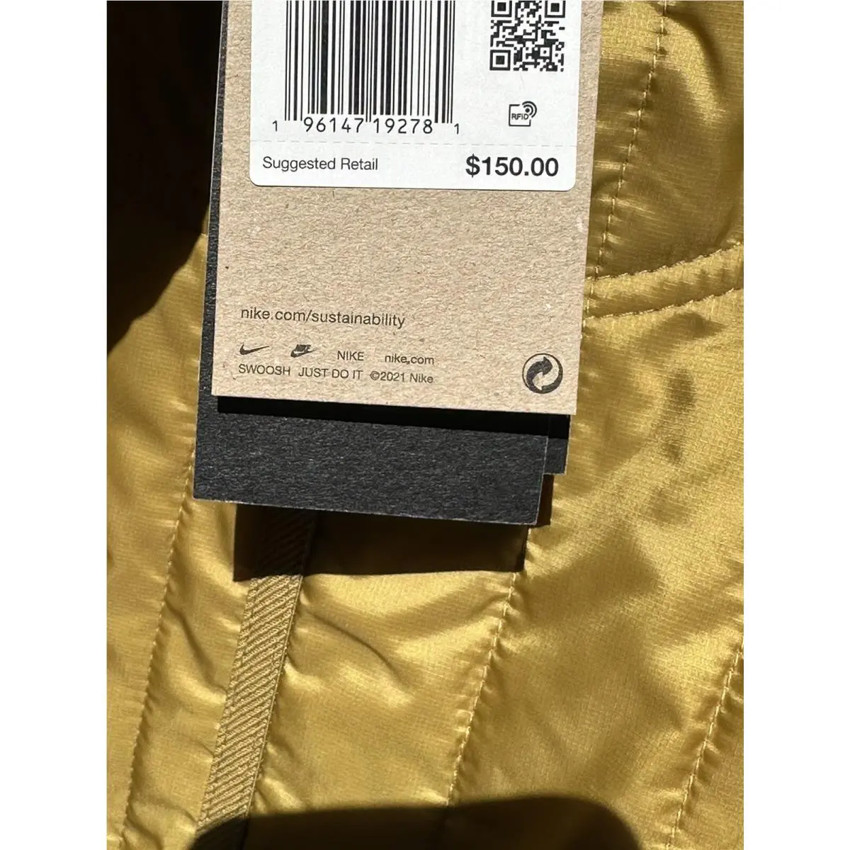 Nike clothing - Gold 7
