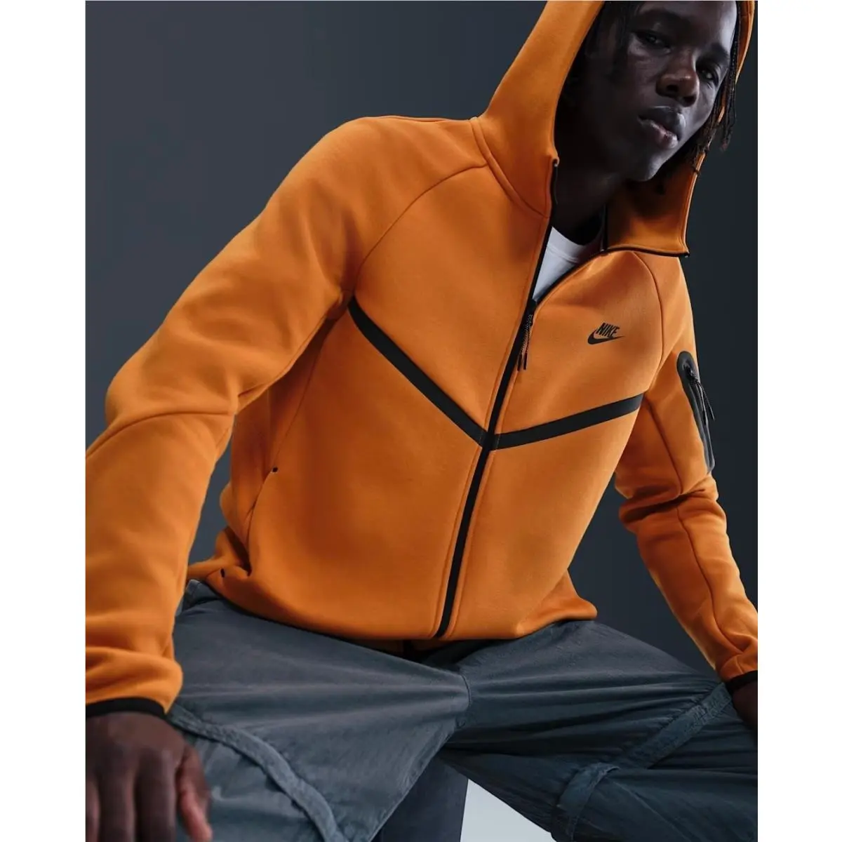 Nike clothing - Orange (UPC: 197863151274) 2