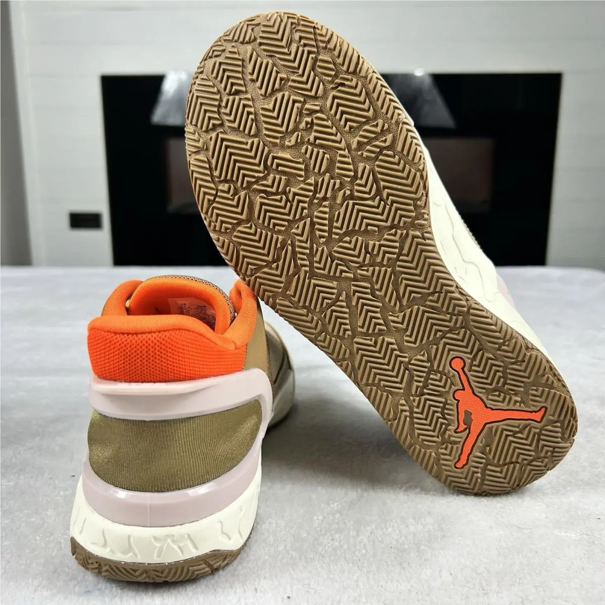 Nike shoes - Jordan 1 - Multicolor (UPC: 0197598660584) 10