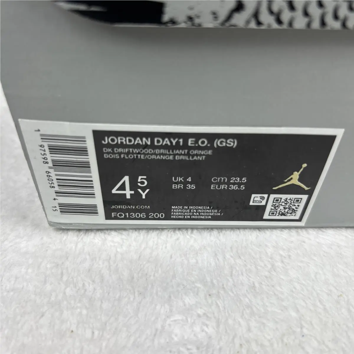 Nike shoes - Jordan 1 - Multicolor (UPC: 0197598660584) 11