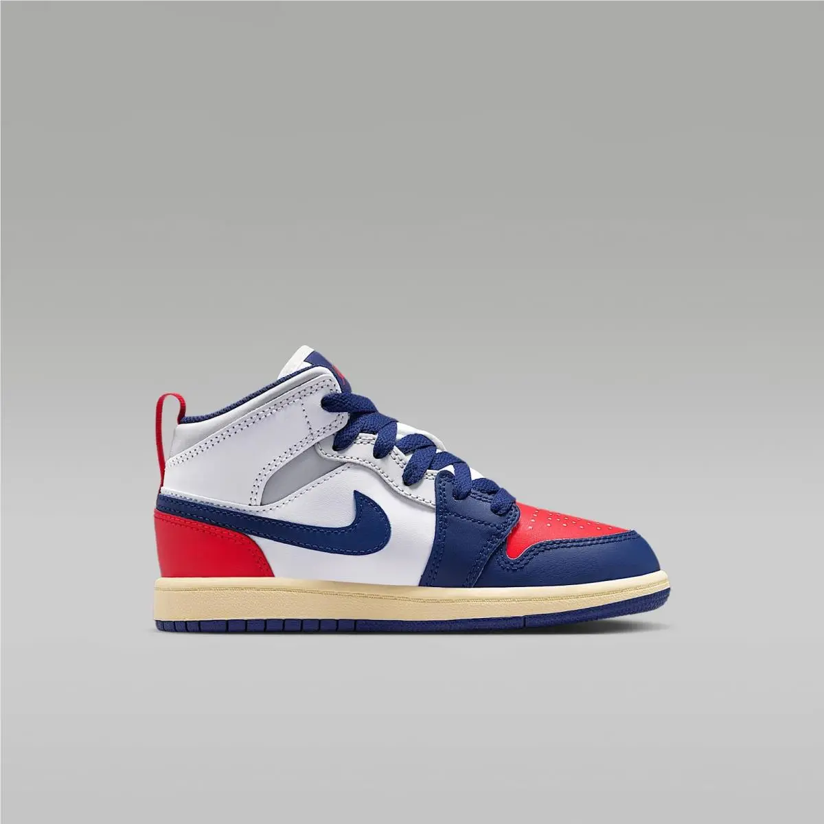 Nike shoes - White (UPC: 198482380588) 1